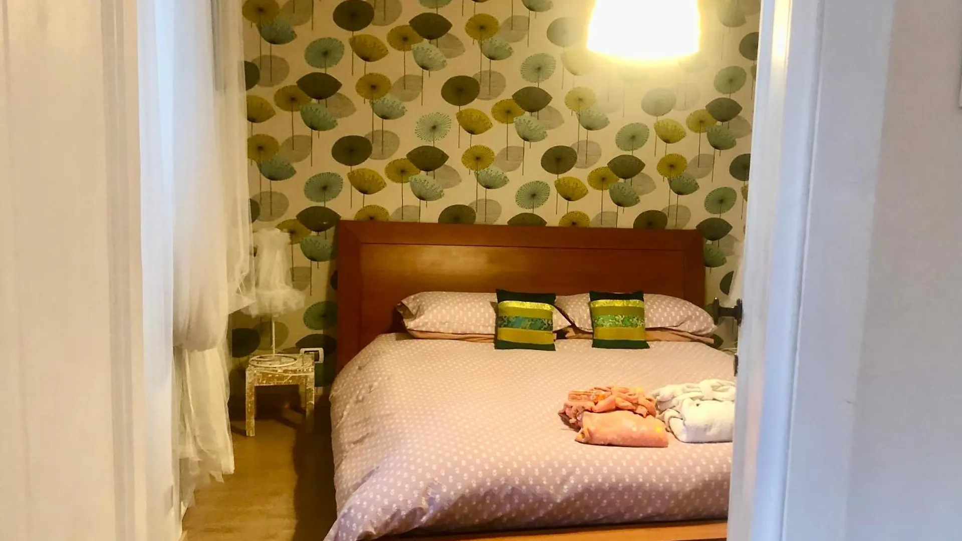 Apartment La Casa Sul Ballatoio Isola San Siro E Humanitas Piox Italy