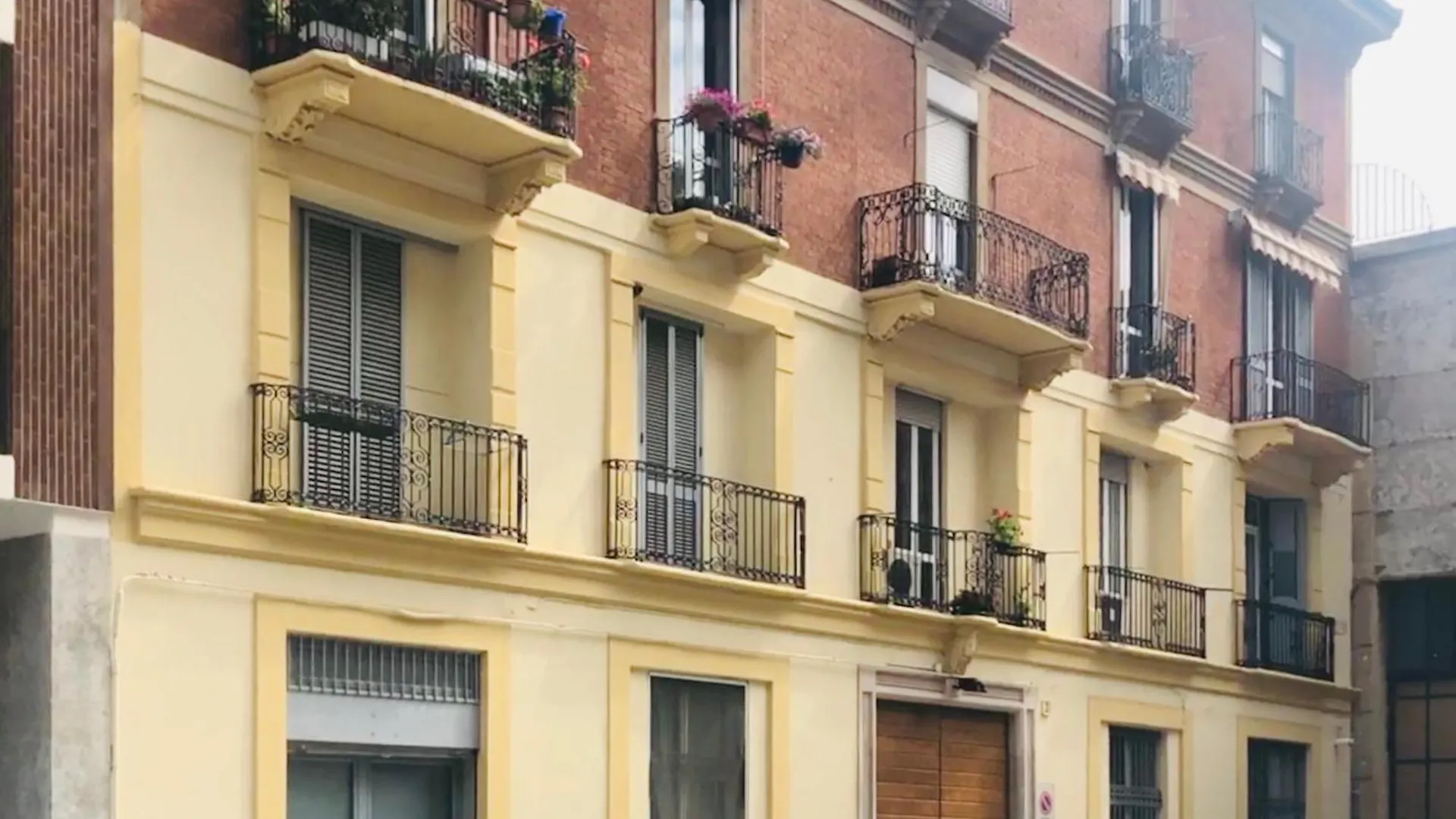 Apartment La Casa Sul Ballatoio Isola San Siro E Humanitas Piox Italy
